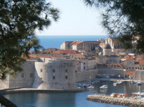 Гостиница Suncana Apartments Dubrovnik  Дубровник